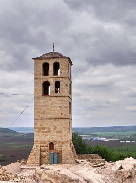 Лядовский скальный монастырь 