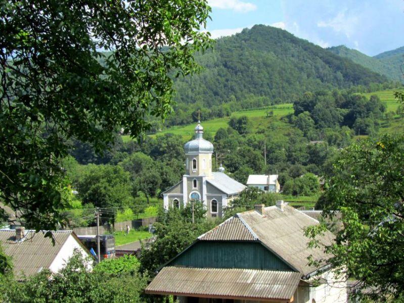Церква Георгія Побідоносця, Кострина