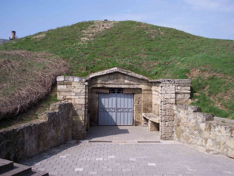 Melek-Chesmensky mound