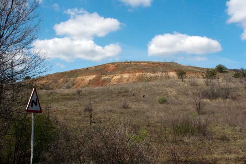  The Mound of the Horse, The Grape 