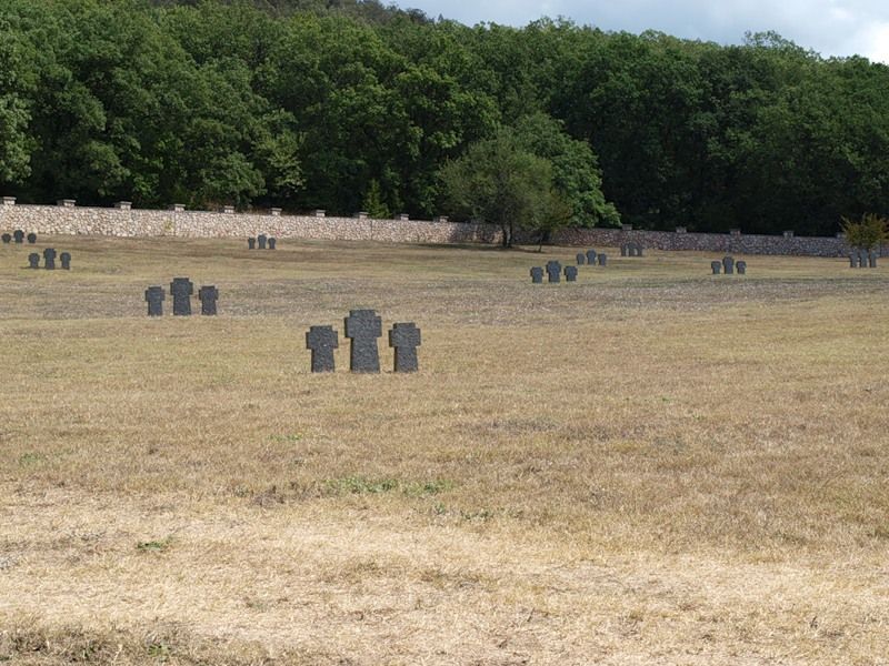 Memorial German Cemetery, Potter