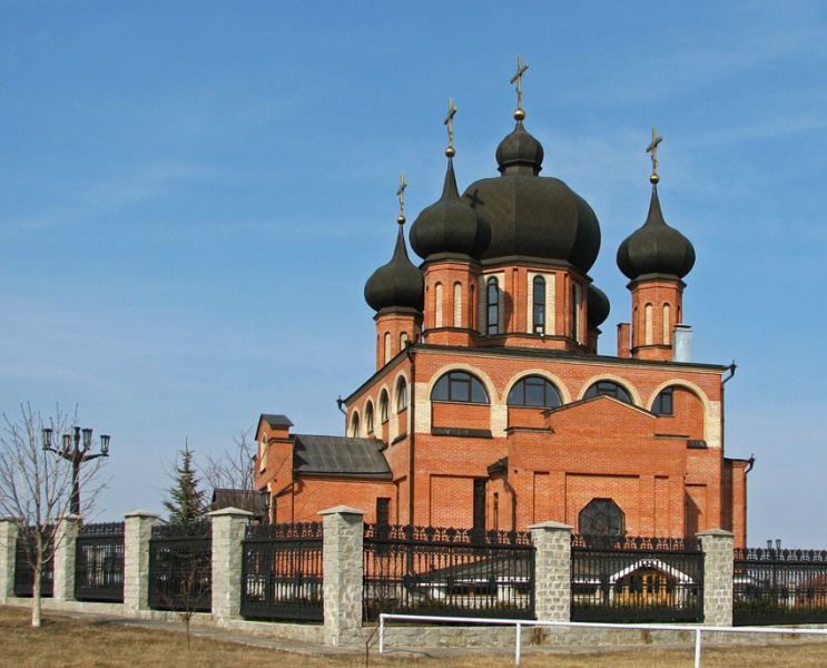  Church of Michael the Archangel, Chervony Donets 