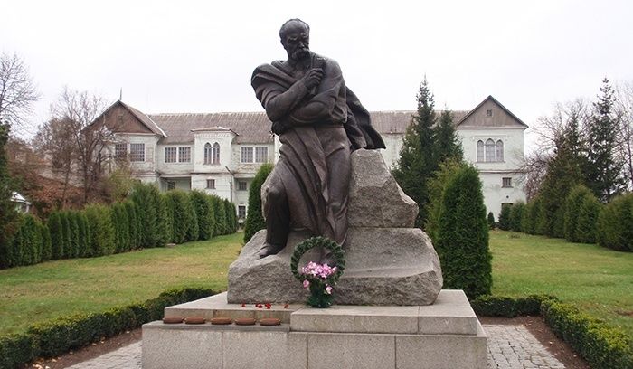 Monument to Taras Shevchenko, Korsun-Shevchenkovsky