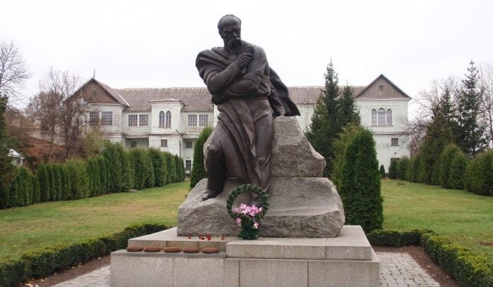 Пам'ятник Тарасу Шевченку, Корсунь-Шевченківський