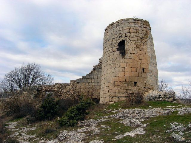 Süren Tower