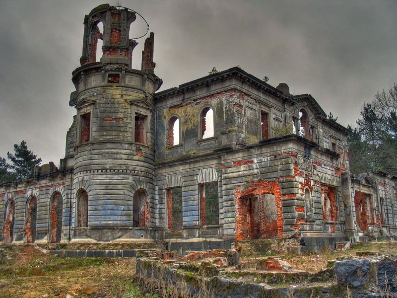 Руины дворца Терещенко, Дениши