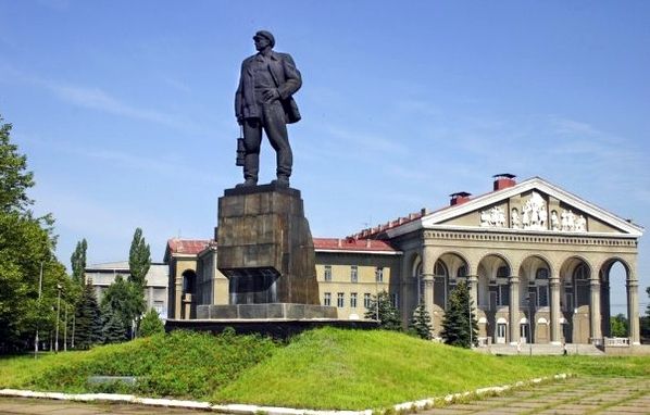 Monument to Izotov