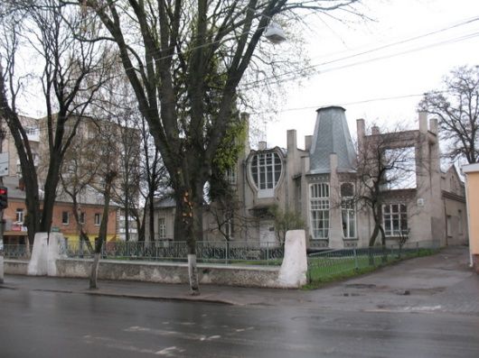 Captain Dlugolensky's House