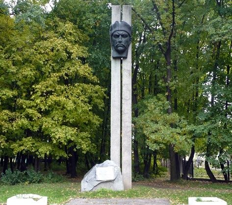  Monument to Martyn Pushkar, Poltava 