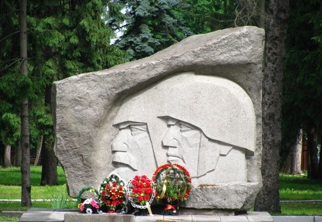 Memorial to Liberators of the City, Smila