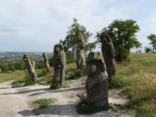 Гора Кременец, Изюм