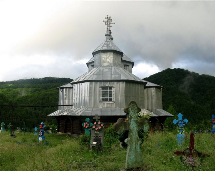 Church of St. Basil, Podzaharichi