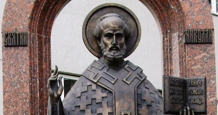 Пам'ятник Св. Миколаю, Луцьк
