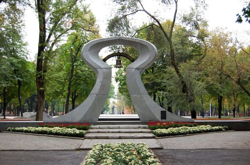 Памятник жертвам Чернобыльской катастрофы «Чернобыльский звон»