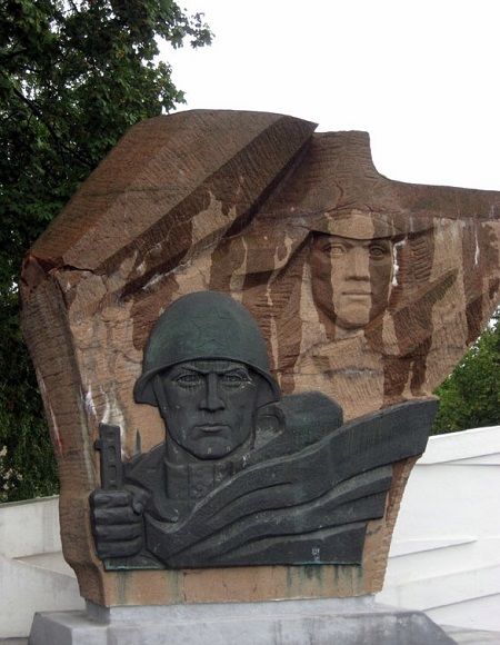 Monument to the workers of Druzhkovka Machine-Building Plant