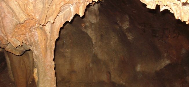 Скельская сталактитовая пещера