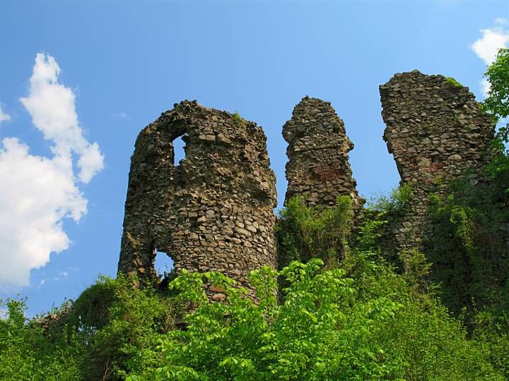 Парк Хустский замок