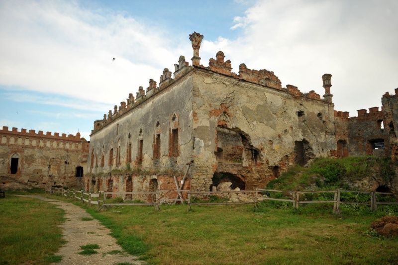 Medzhybizh Castle