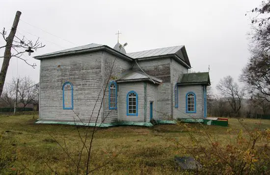Троицкая церковь в Сунках