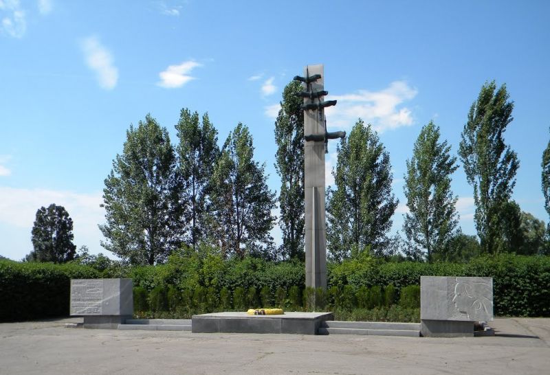 The mass grave of prisoners of war, Zaporozhye