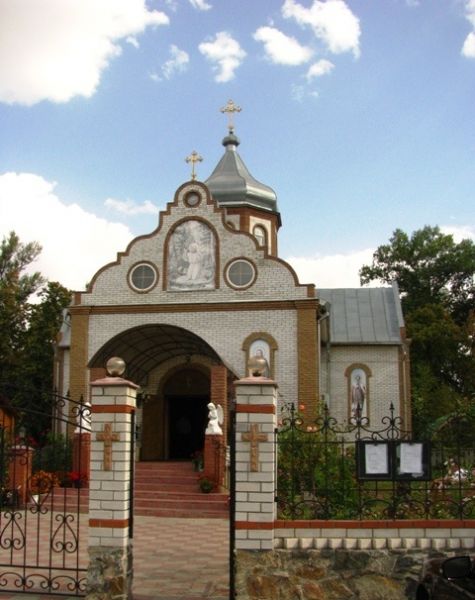 Храм Св. Серафима Саровського, Драбів 