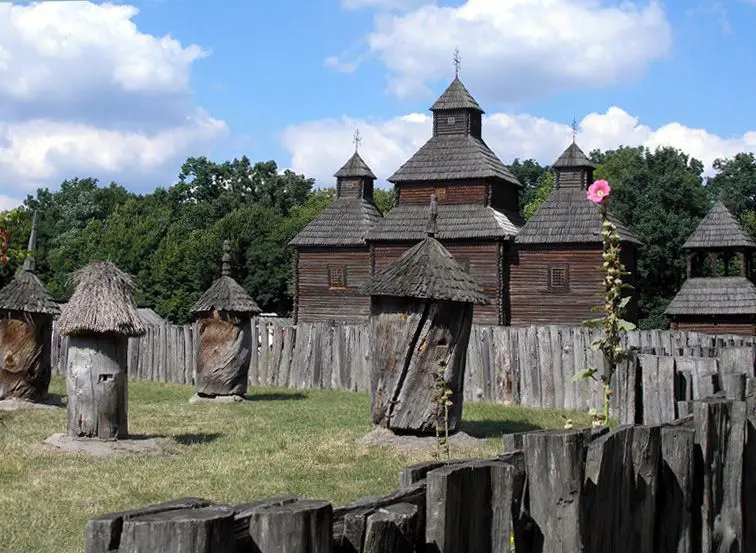Церковно-этнографический комплекс Украинское село