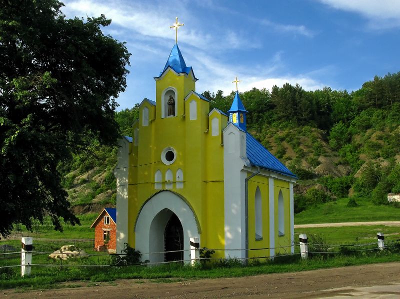  Костел св. Антонія, Верхняківці 