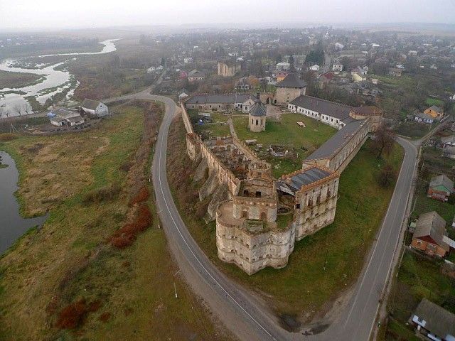 Меджибожский замок