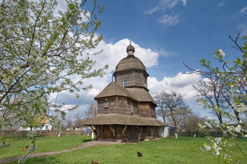 Т роіцкая церква в Драбівцях 