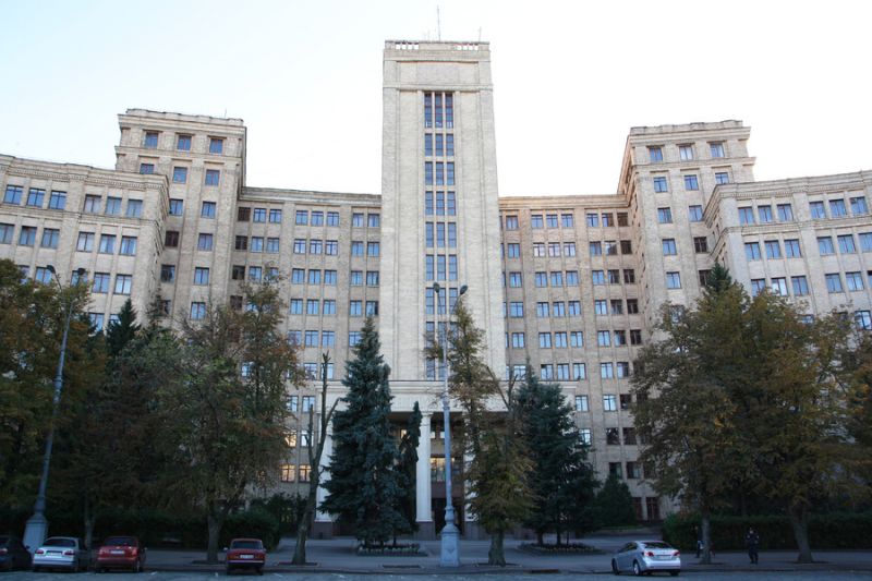  Головний корпус Харківського національного університету Каразіна 