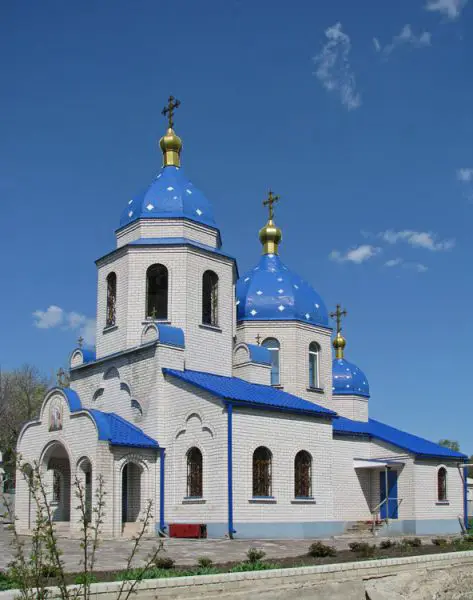 Церковь Трех Святителей, Светловщина