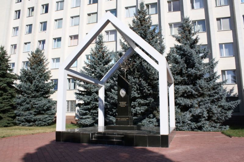 Monument to law enforcers, Chernigov