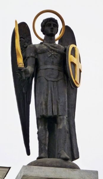 Статуя архангела Михаила, Донецк