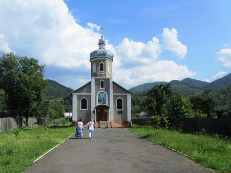  Церква Георгія Побідоносця, Кострина 