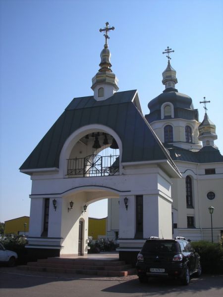  Свято-Покровська церква, Гребінки 