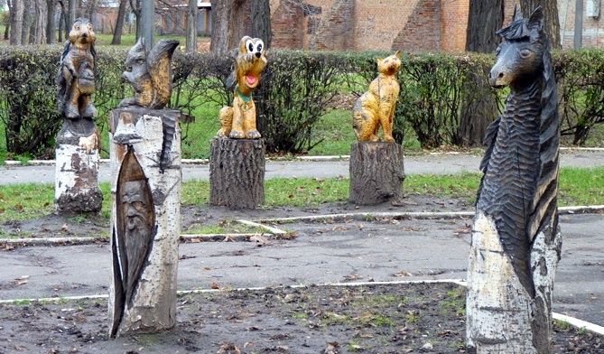 Wooden sculptures, Kobelyaki