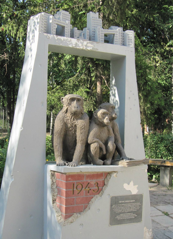 Monument to animals that survived during the years of occupation
