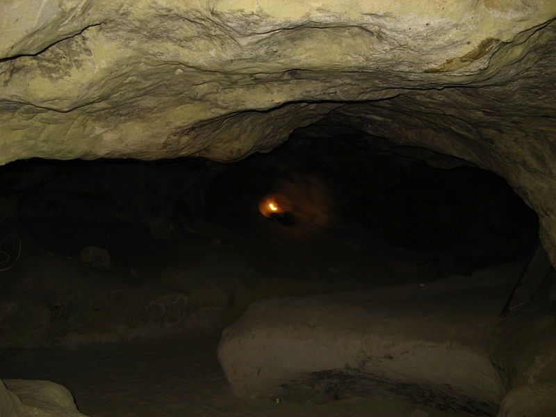 Страдчанський печера