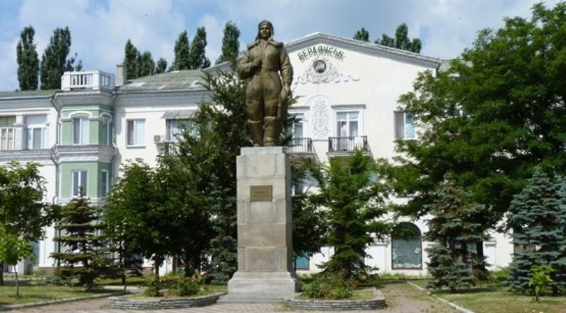 Monument to Polina Osipenko, Berdyansk