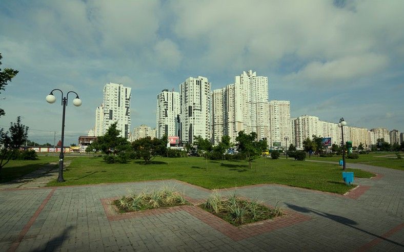 Poznyaki Park, Kyiv