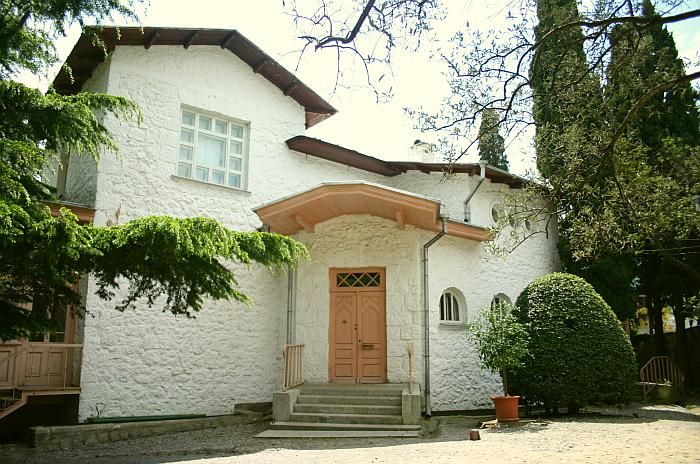White Cottage (Chekhov Museum)