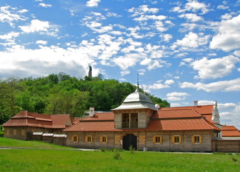  Castle Mountain in Chyhyryn 