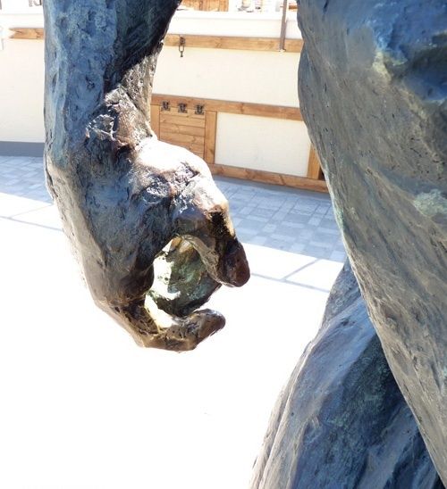 Monument to fishermen, Berdyansk