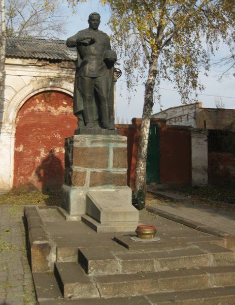 Братская могила 4000 советских военнопленных