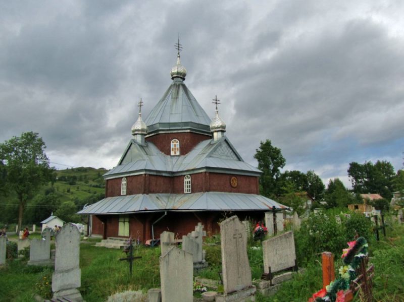  Church of the Savior of Transfiguration, Lazeshchina 