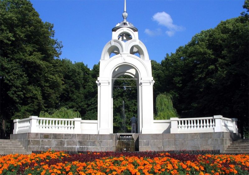  Mirror Stream Fountain 