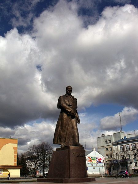Monument to Shevchenko, Exactly