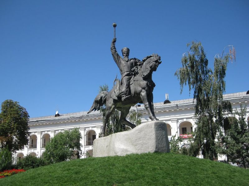 Monument to Sagaidachnoy, Kiev