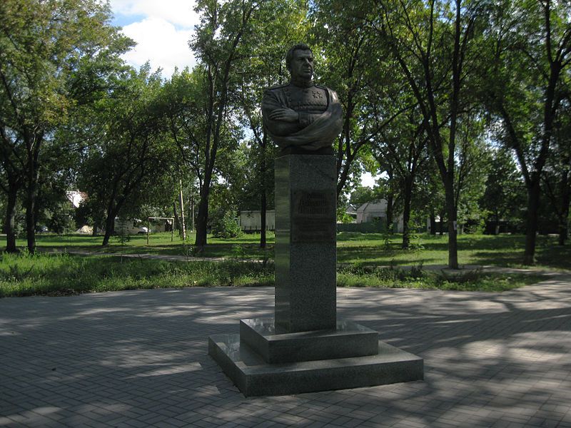 Monument to Marshal Chuikov, Zaporozhye