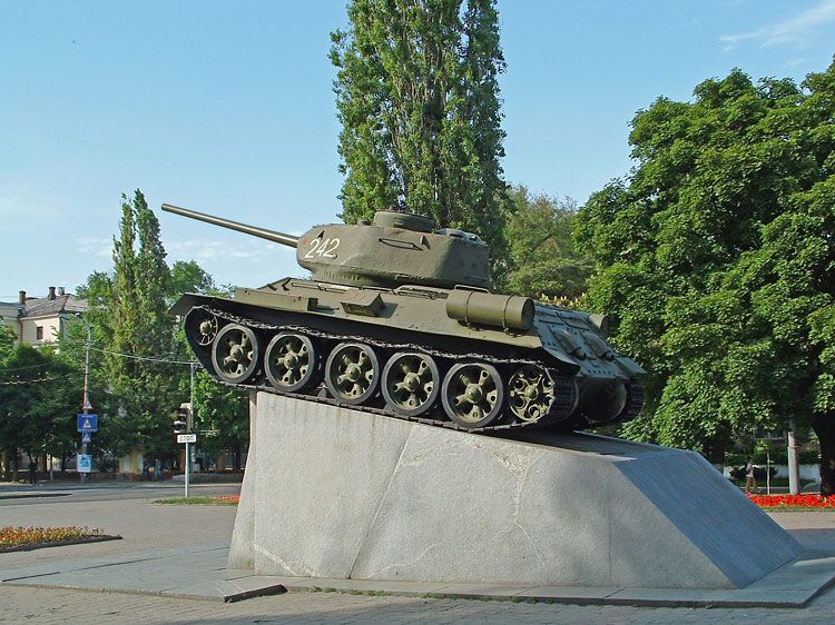 Памятник генералу Ефиму Пушкину